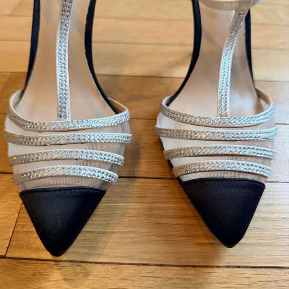 Menbur 1967 Rhinestone Embellished T-Strap Pointed Toe Pumps - Picture 2 of 6